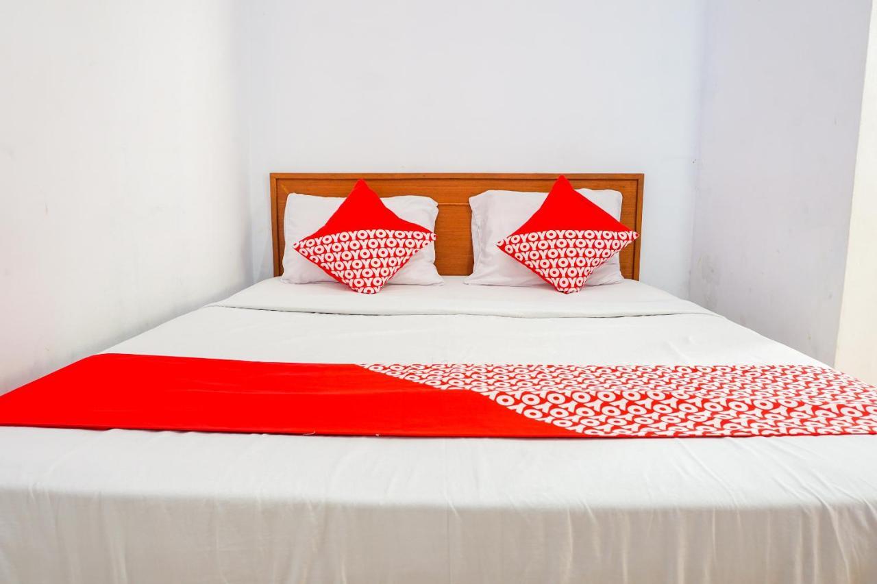 Oyo 569 Cigadung Guest House Syariah Bandung Exterior photo