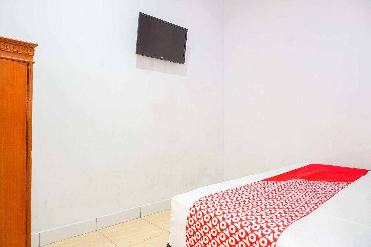 Oyo 569 Cigadung Guest House Syariah Bandung Exterior photo